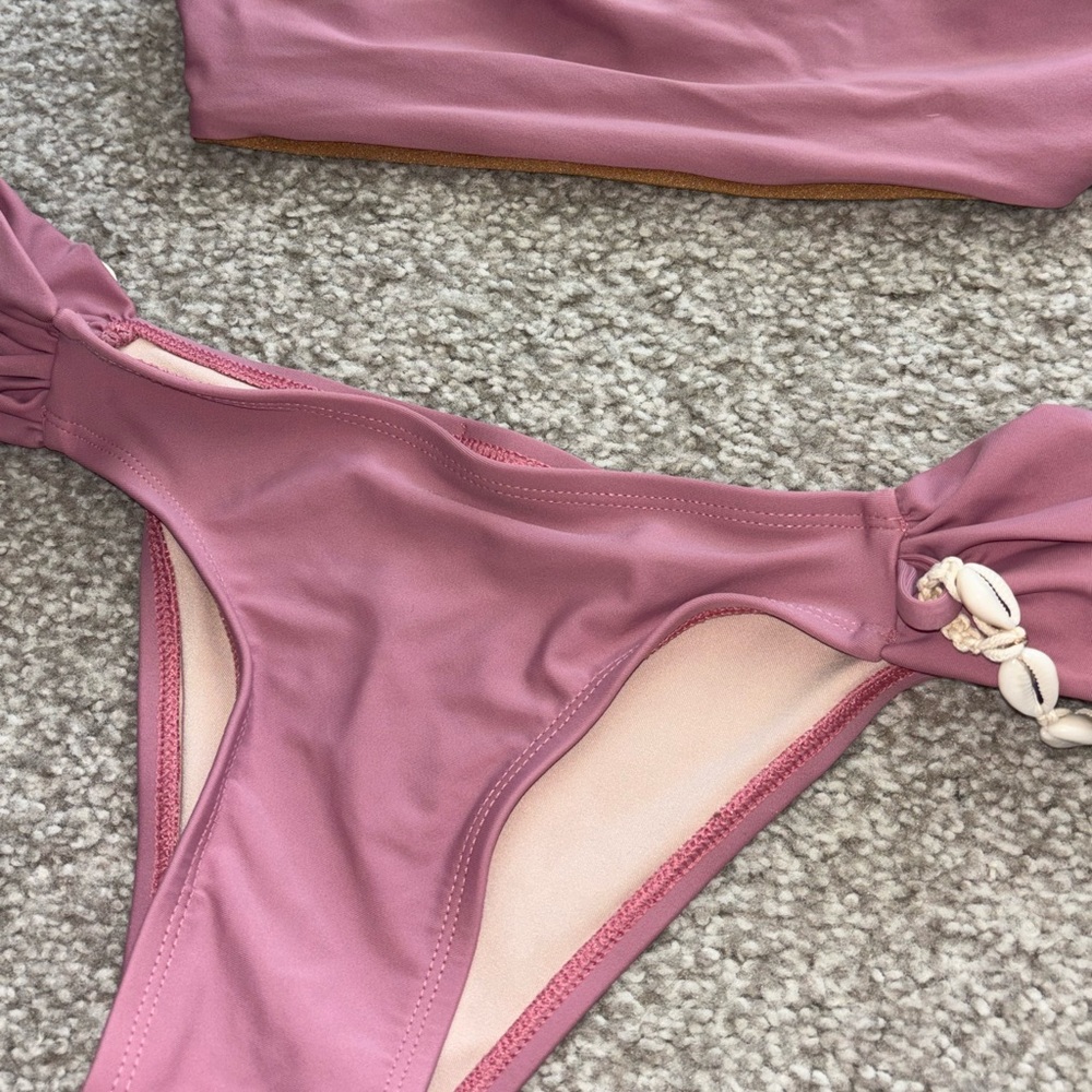 Shell Bikini - image 2